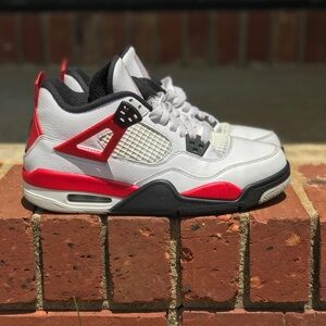 Air Jordan Retro 4 “Red Cement” Size 7Y / 8.5 Wmns